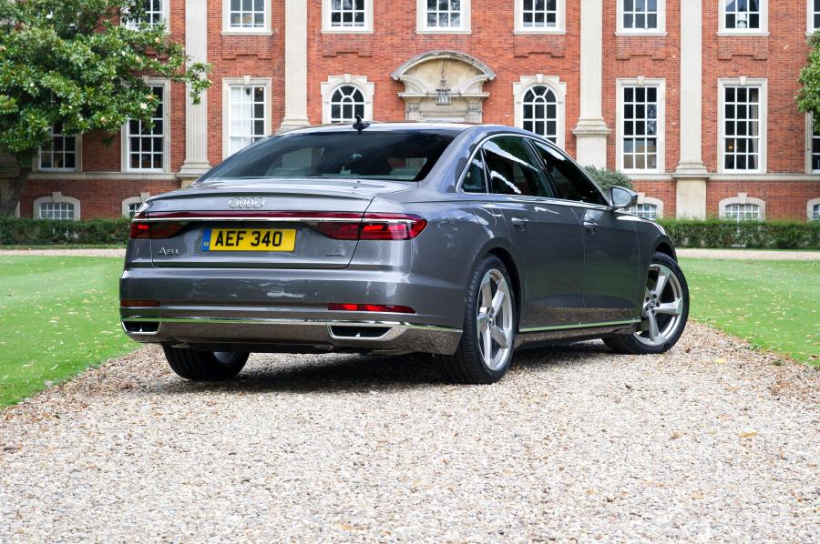  Audi A8 L 55 TFSI Quattro (D5) 2017 года  (WW) (фото 17 из 116)